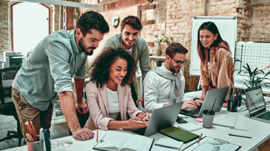 Improve Graphic Designer Communication With Clients and Team Members