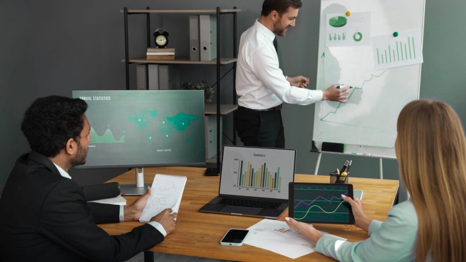 Monitor HR Coordinator Performance Metrics and Continuously Improve Processes